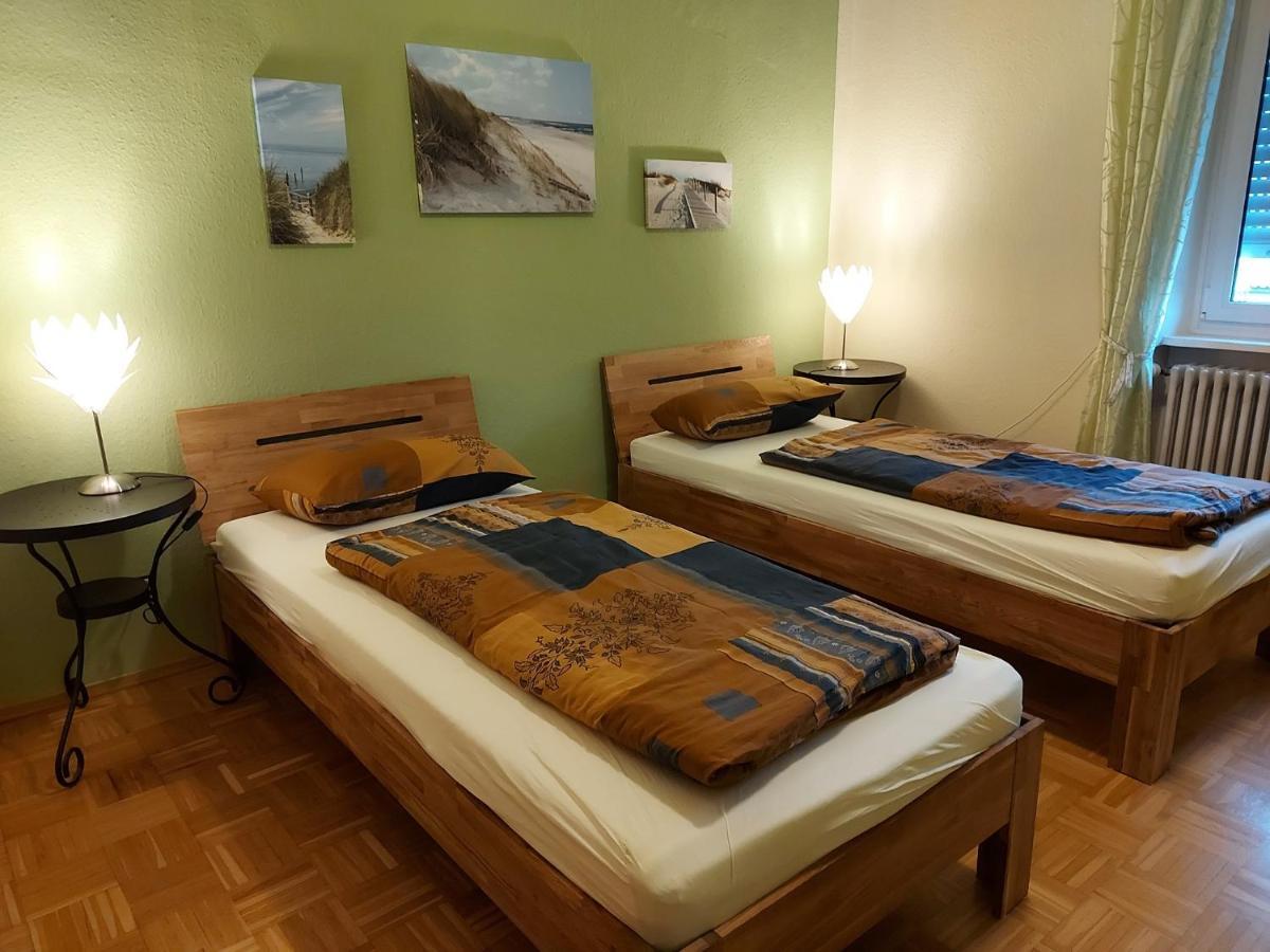 Ferienwohnungen Wozengi Schweinfurt Bagian luar foto